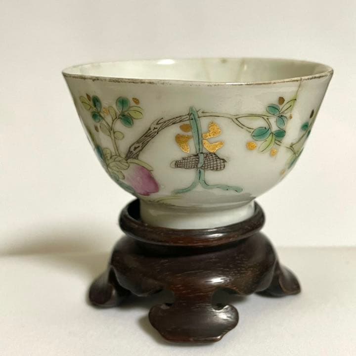 古陶磁器　杯　盃　手描き　中国　China 台付　植物　花　印　アンティーク　台