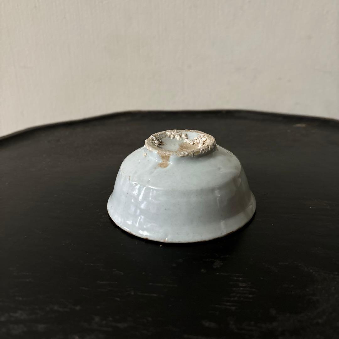 李朝盃　白磁　堅手　ぐい呑み　骨董　アンティーク.古美術.骨董.酒器.韓国骨董.