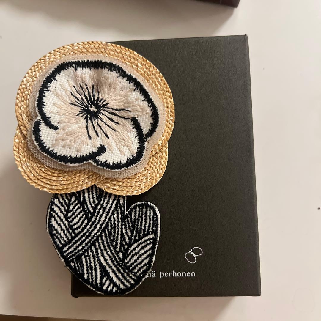 最終価格　ミナペルホネン　hanakaze ブローチ　正規品