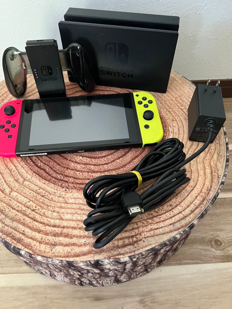 Nintendo Switch ニンテンドースイッチ本体　PNK/YEL箱無し