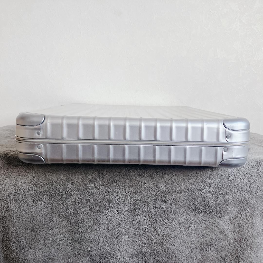 RIMOWA リモワ トパーズ アタッシュケース ビジネス アルミニウム
