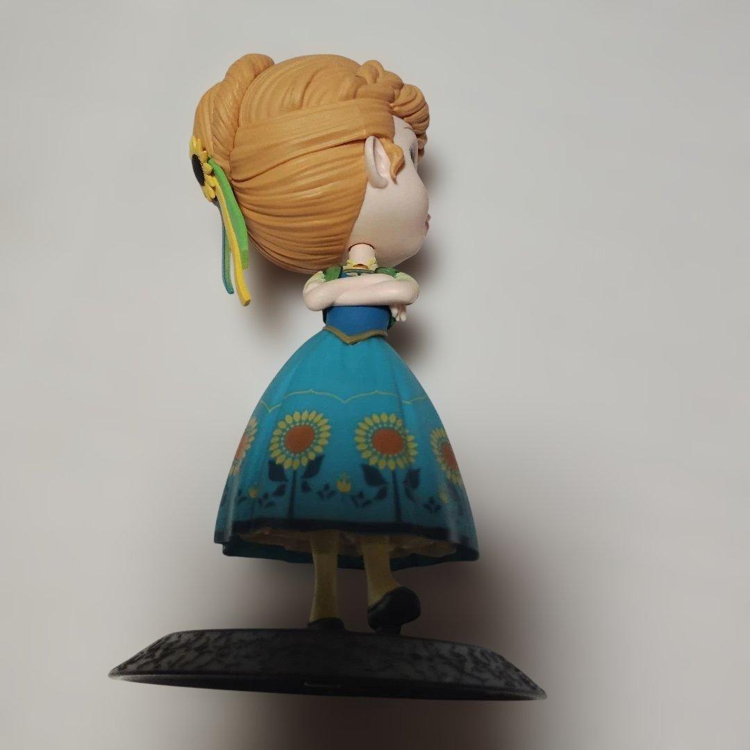 アナ フィギュア 可愛いデザイン