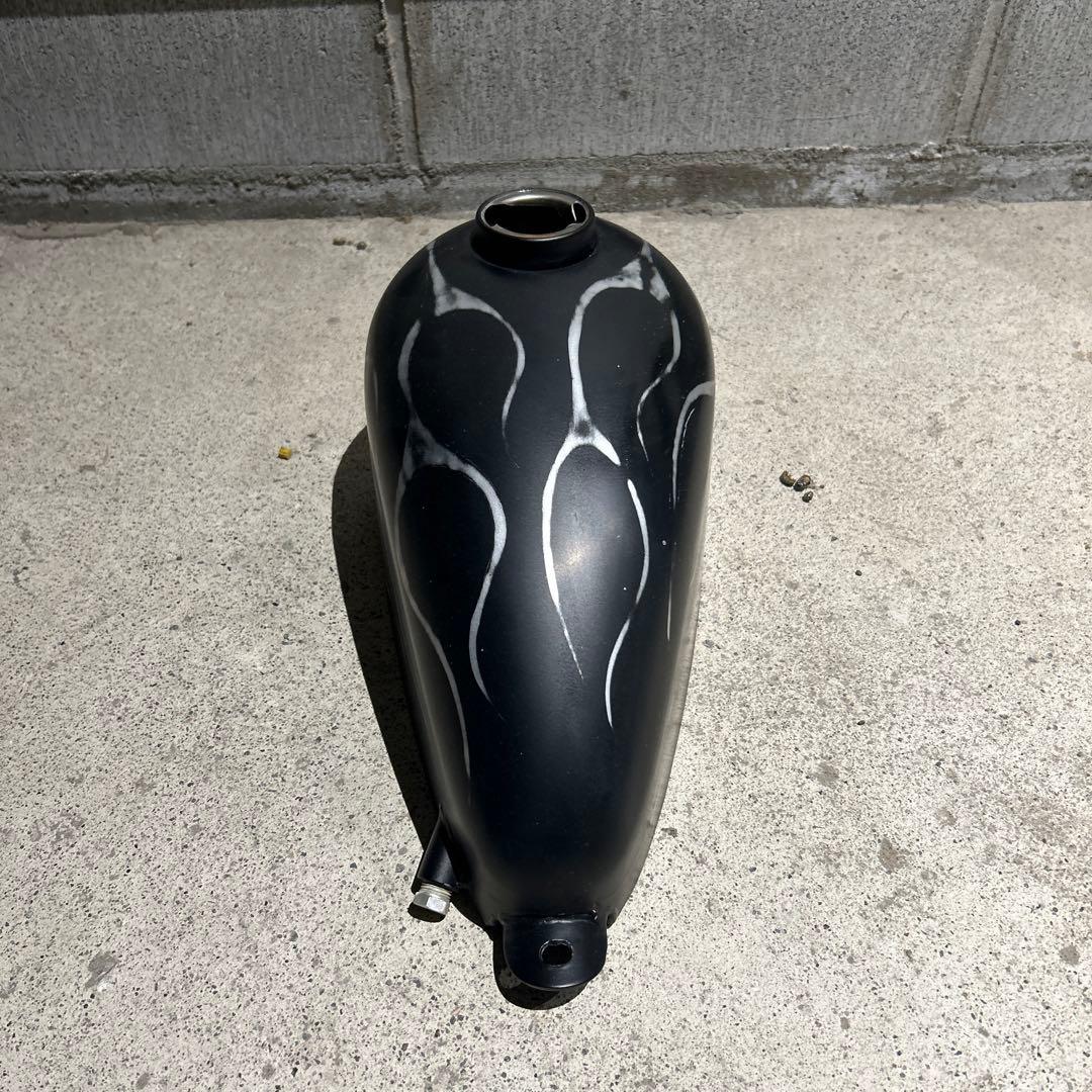 ハーレー　タンク　スポーツスター　ナロー