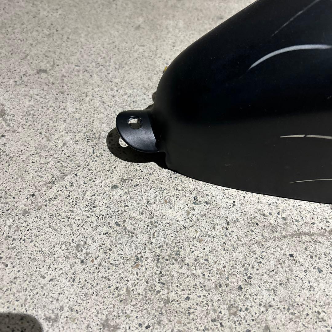 ハーレー　タンク　スポーツスター　ナロー