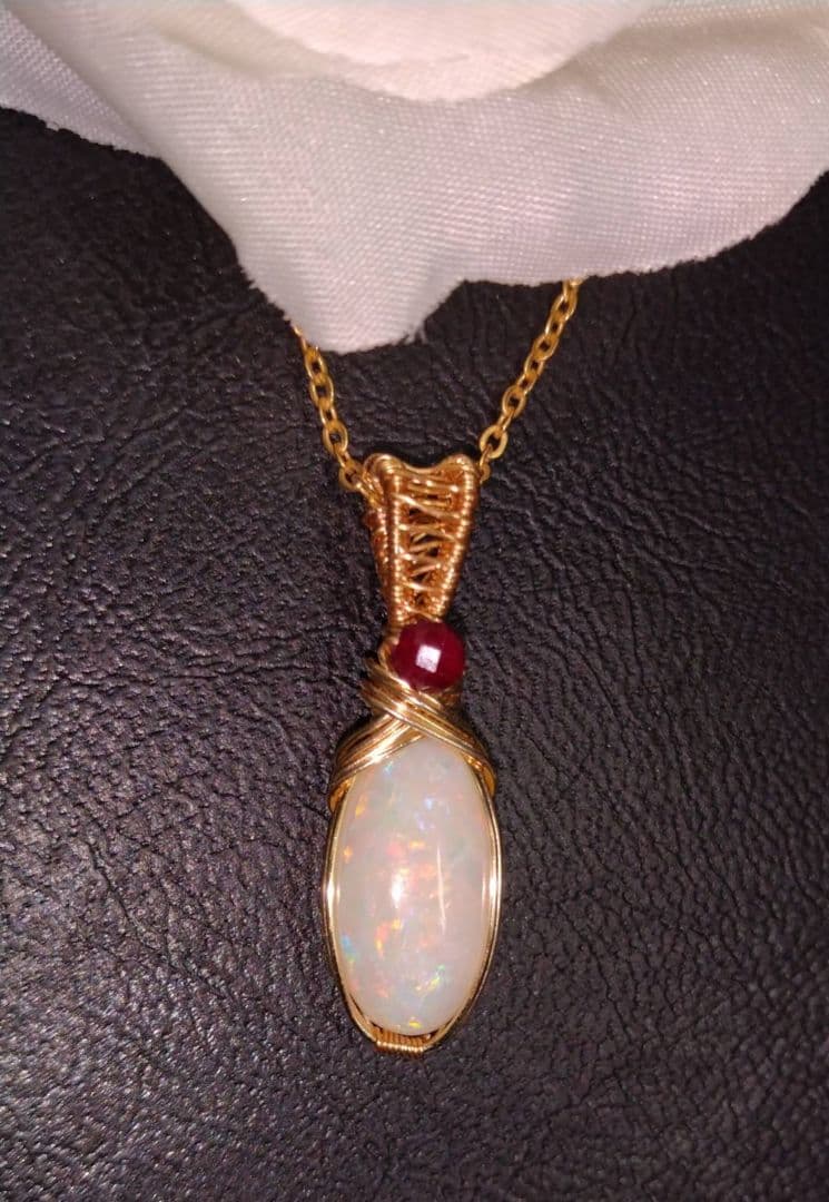 Kgf14 宝石ルース 希少石 ウォーターオパール レッドスピネル ペンダント