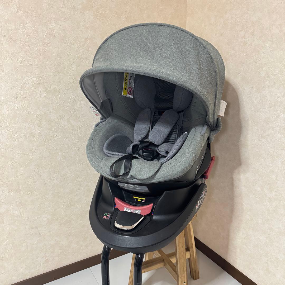エールべべ　クルット4s プレミアム　グレー　新生児対応　チャイルドシート