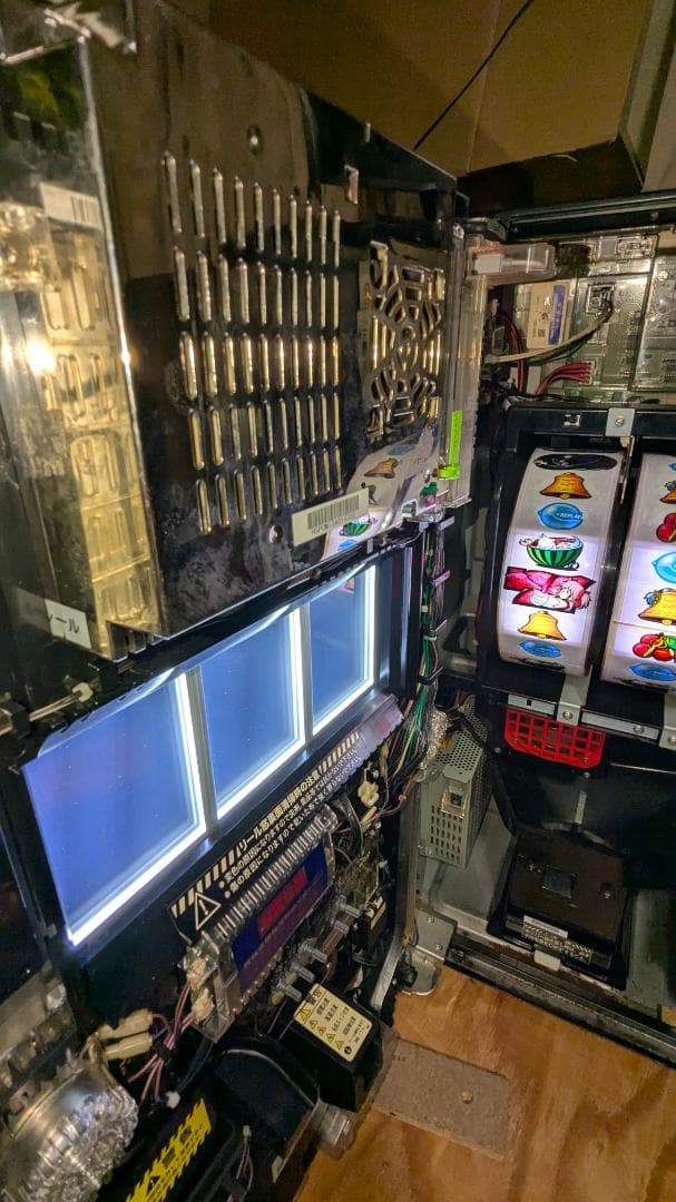 地域限定/送料無料【パチスロ実機】 魔法少女まどか☆マギカ 不要機付き