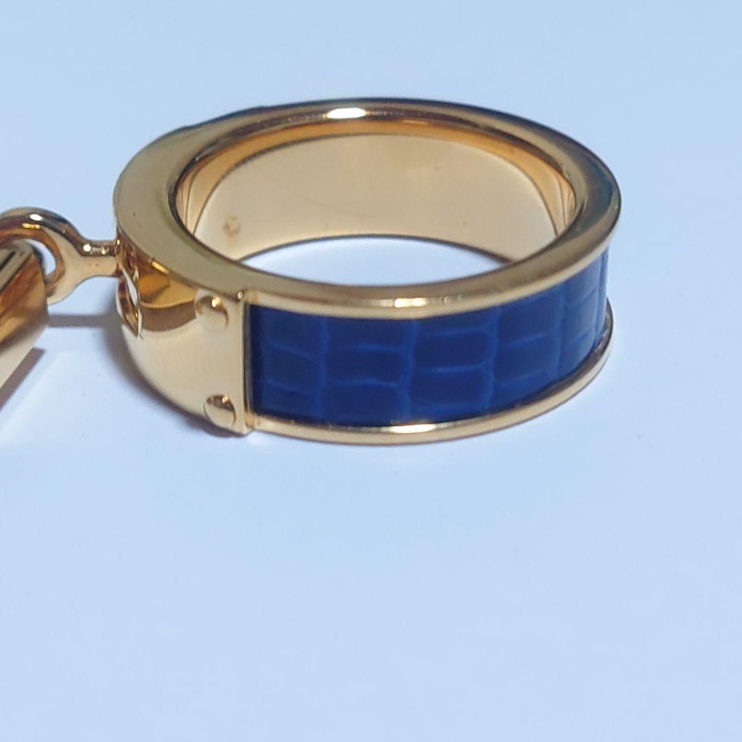 未使用に近い エルメス スカーフリング ケリー カデナ 南京錠 22号 ケース付