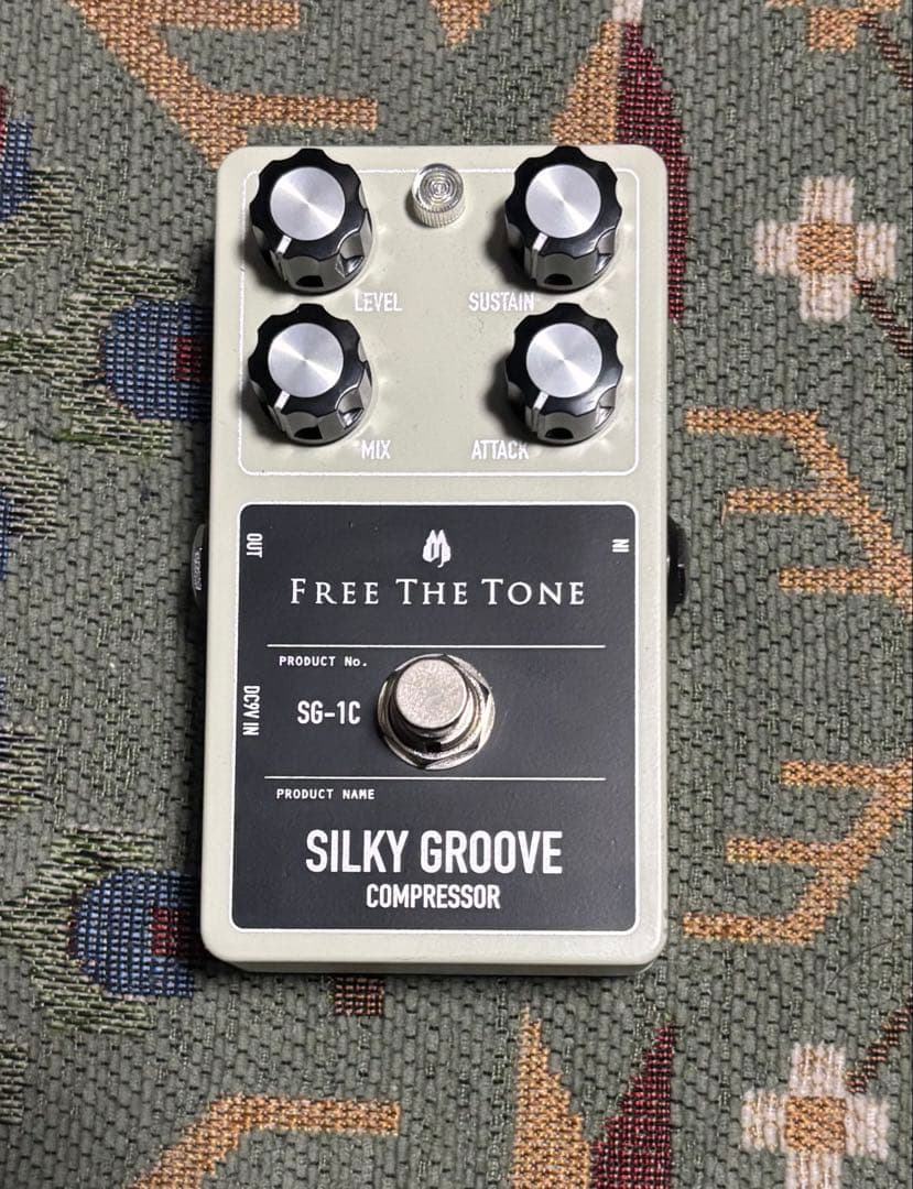 ギター FREE THE TONE SILKY GROOVE SG-1C