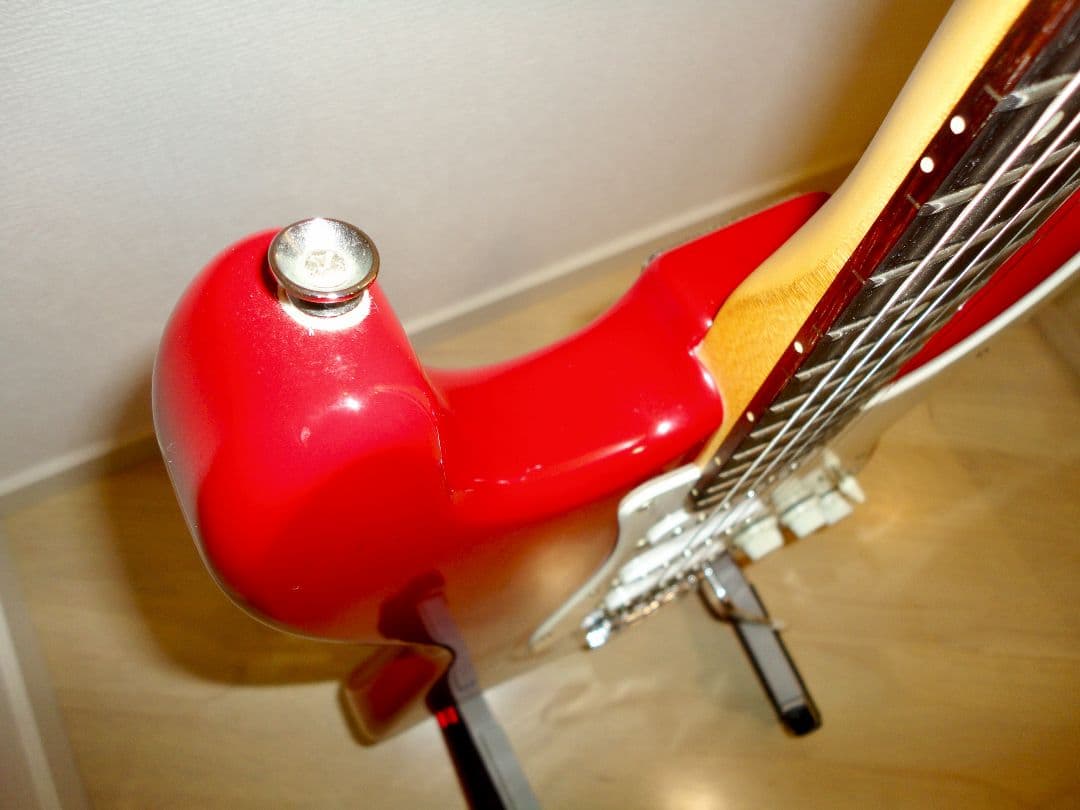 【メンテ済】Squier ストラトキャスター ダコタレッド