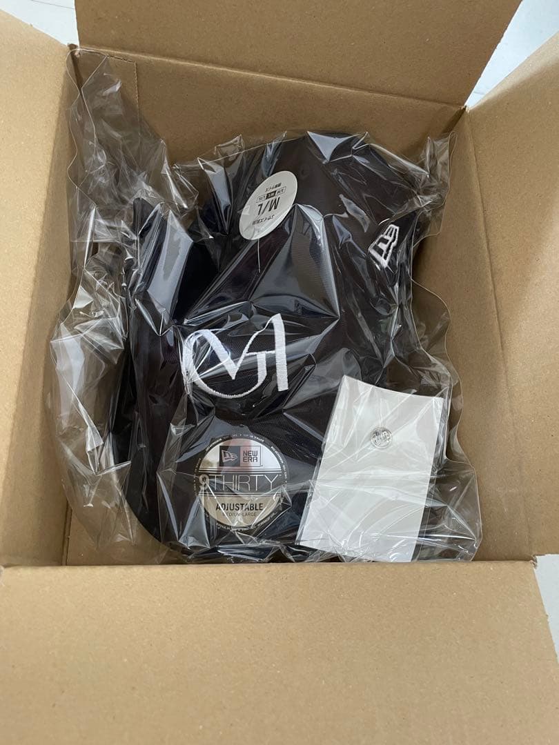 新品未開封　ミセス　 NEW ERA 9THIRTY MGA CAP ピンズ付