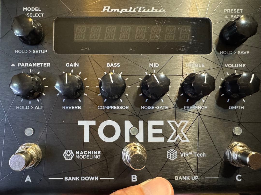 ギター IK MULTIMEDIA / AmpliTube TONE X PEDAL