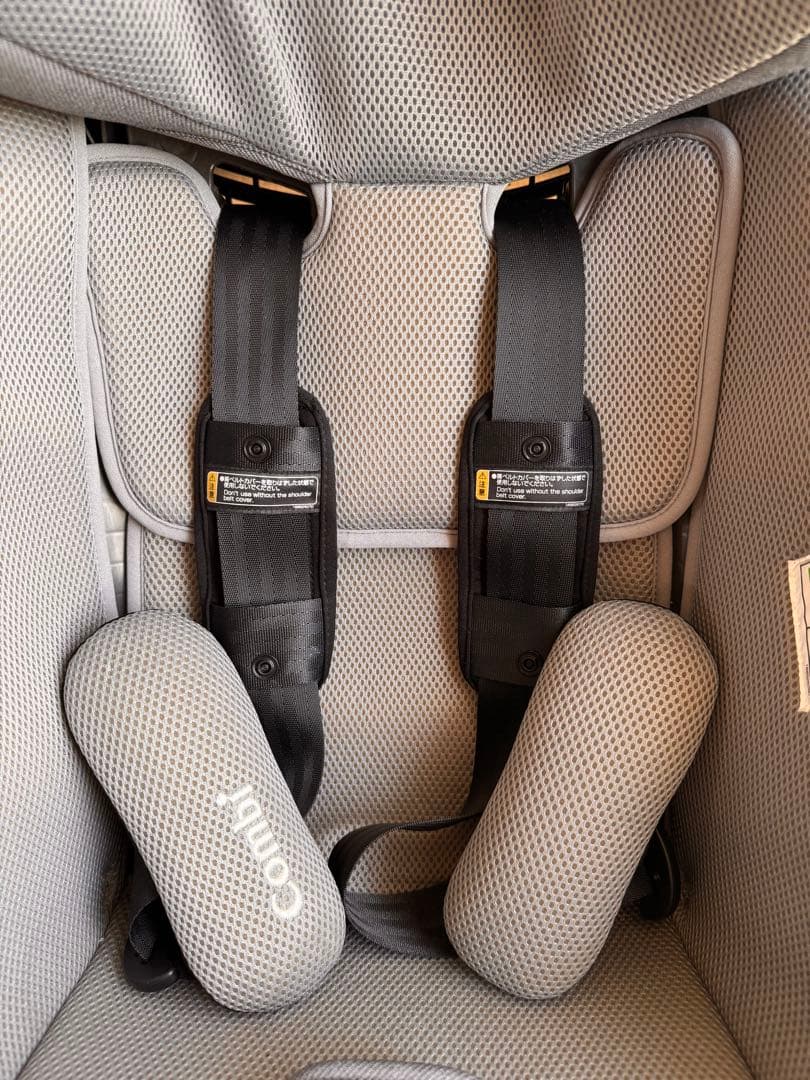 COMBI チャイルドシート　THE S シリーズ