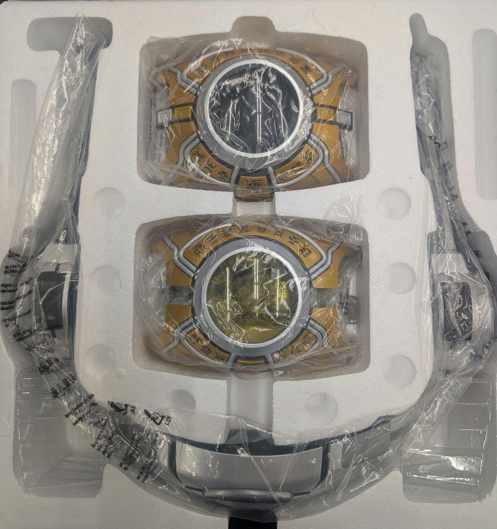 CSM.仮面ライダークウガ。アークル。