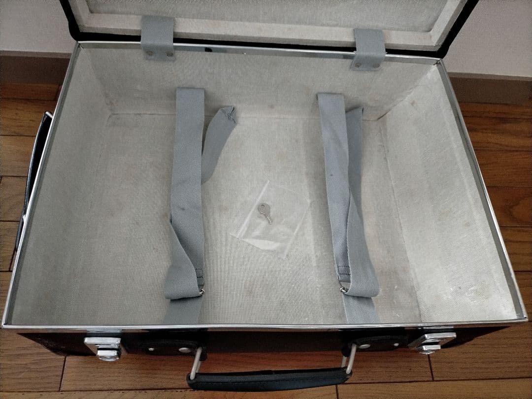 グローブトロッター　キャリーケース　メンテナンス要