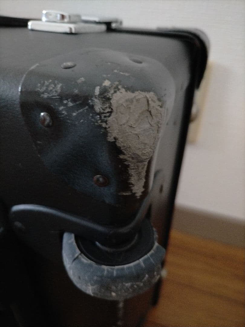 グローブトロッター　キャリーケース　メンテナンス要