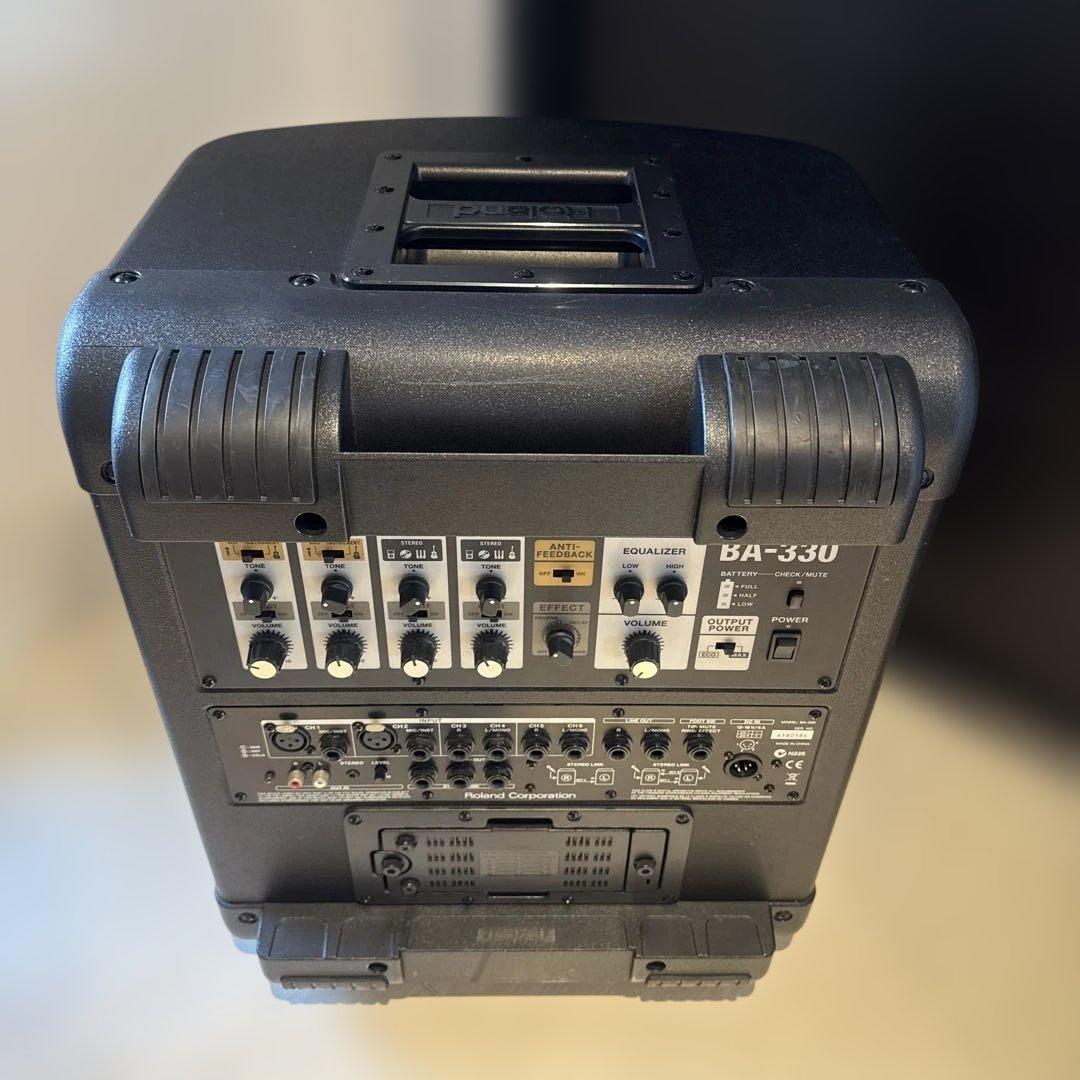Roland 330BAポータブルPAシステム