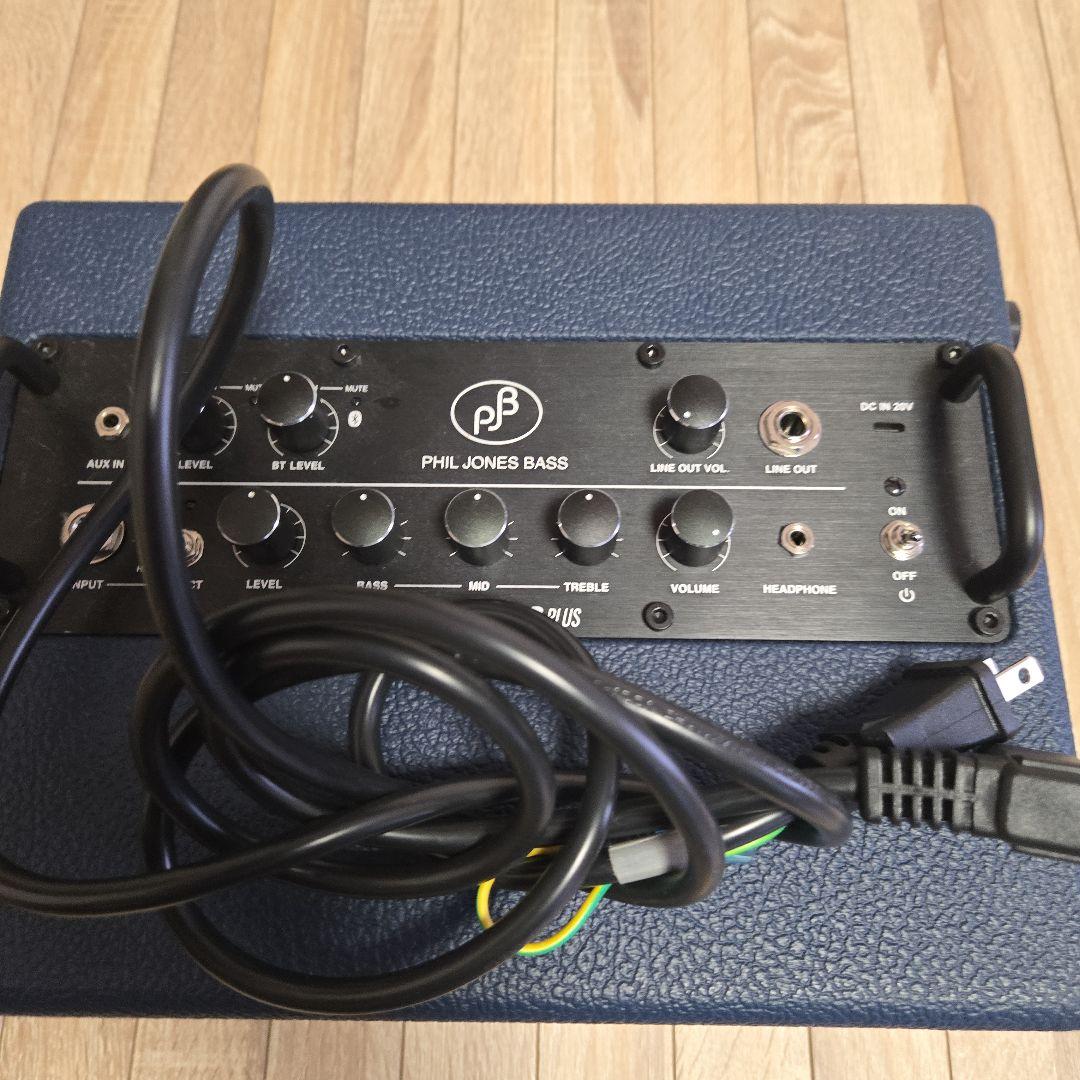 ベース PHIL JONES BASS DOUBLE FOUR PLUS