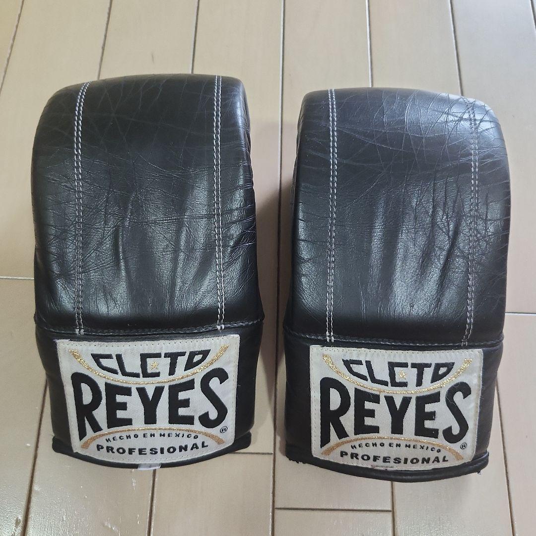 REYES パンチンググローブ