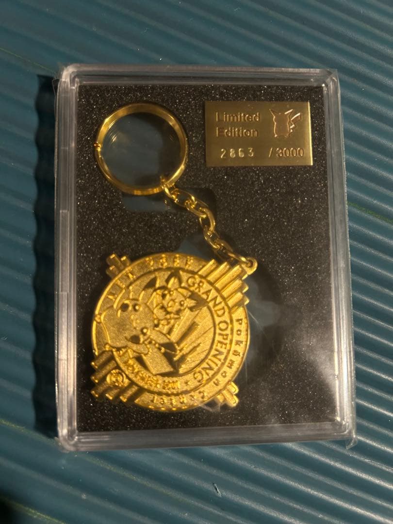 ポケモンセンターニューヨーク グランドオープニング記念ピンズ、キーホルダーセット