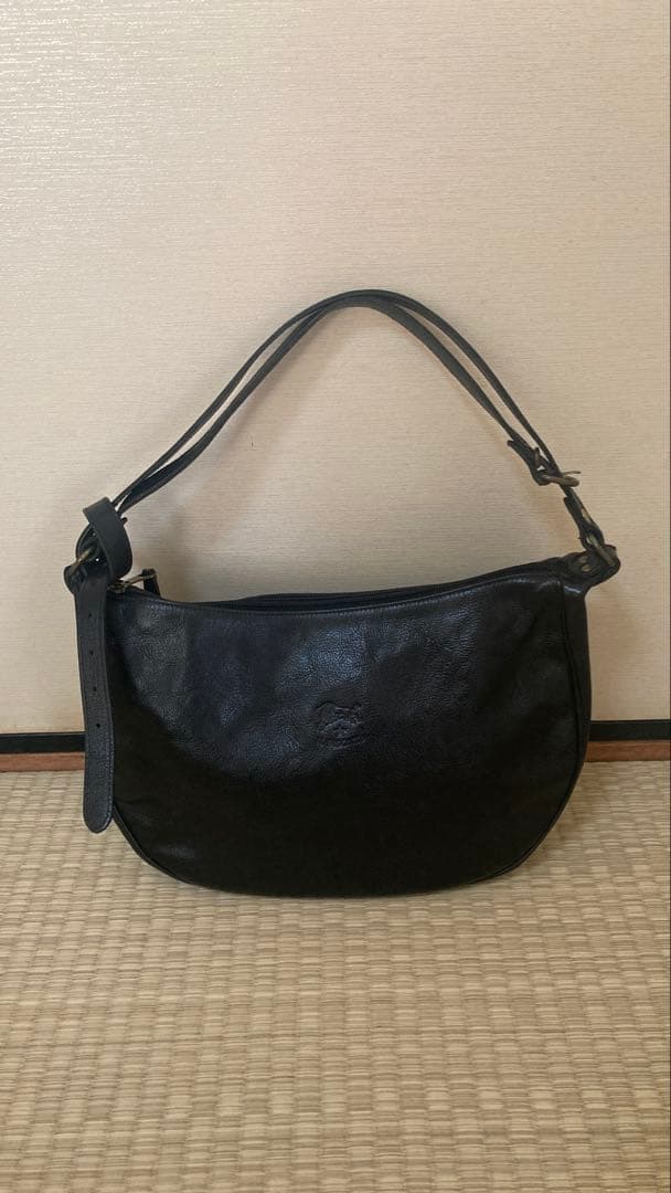 IL BISONTE ショルダーバッグ