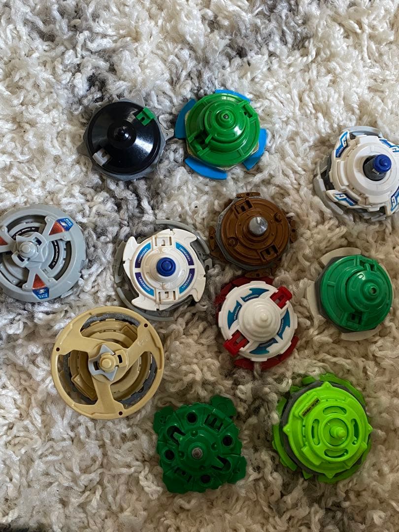 ベイブレードとパーツセット