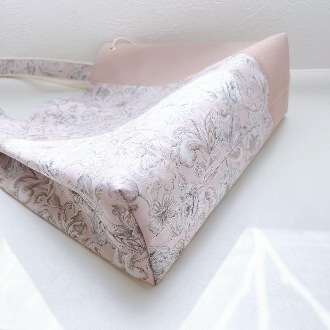 はるちゃん★☆ページ⭐︎リバティ　サクラブルーム