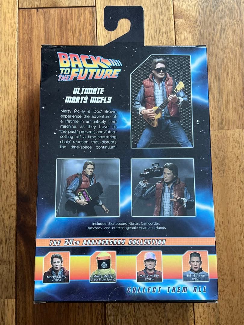 NECAバック・トゥ・ザ・フューチャー マーティ・マクフライ フィギュア
