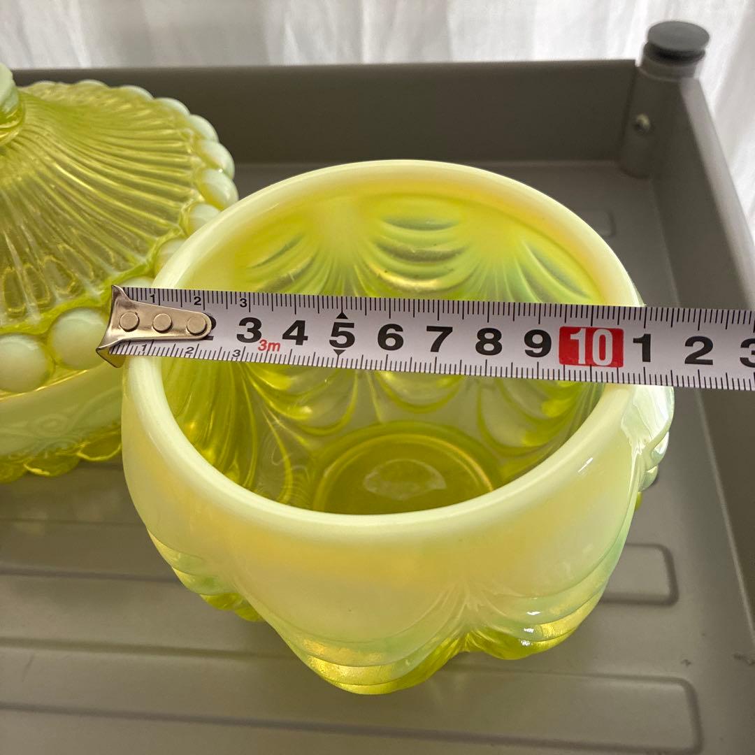 オパールセントガラス　カナリアイエロー　大型トリンケット　花瓶