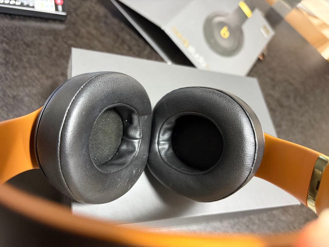 beats studio3 wireless ブラック ヘッドフォン ゴールド