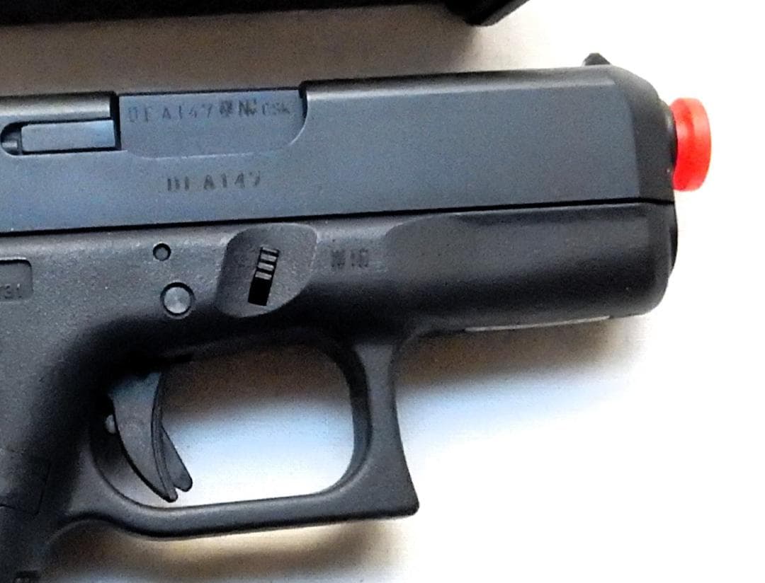 モデルガン　KSC グロッグ26 ガス・ブローバック ＊8/15まで早い者勝ち＊