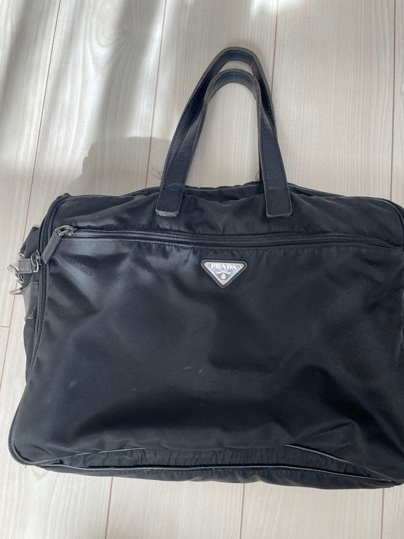 し*ん様 PRADA 黒 ナイロン ビジネスバッグ