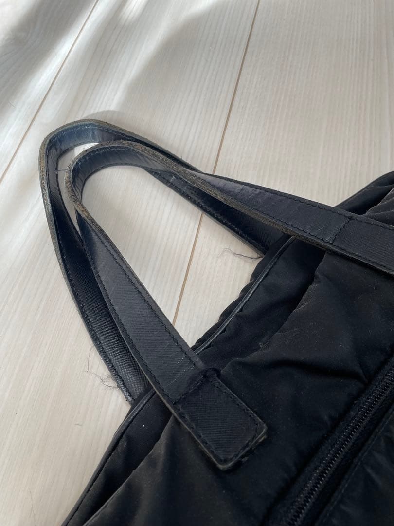し*ん様 PRADA 黒 ナイロン ビジネスバッグ