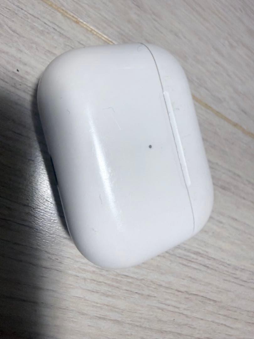 AirPods Pro 本体 充電ケース付き 付属品未使用