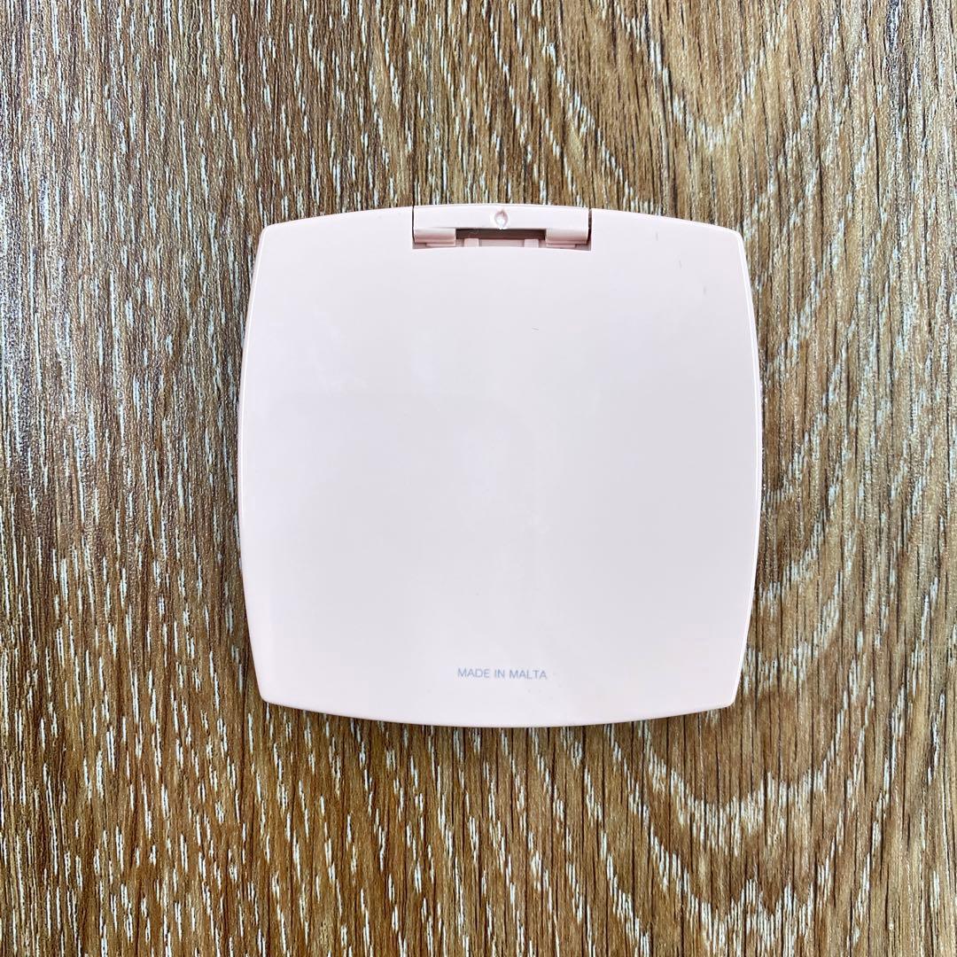 m4622 シャネル CHANEL コンパクトミラー 111