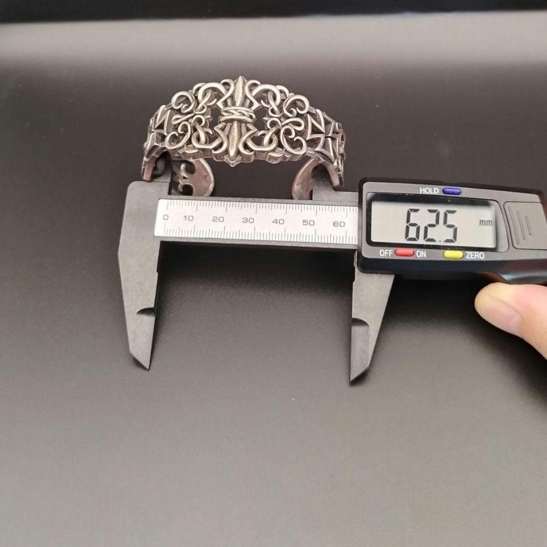 アクセサリー KIK