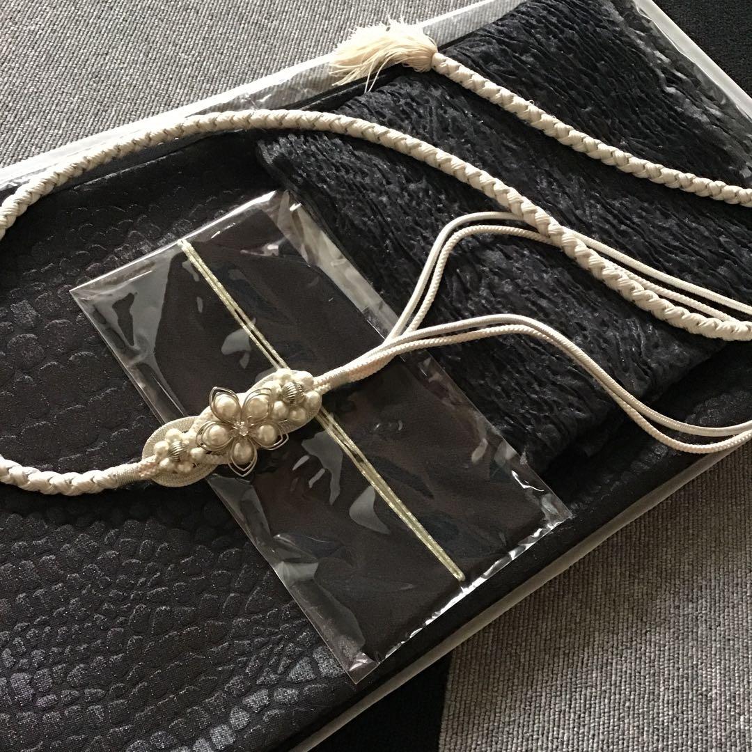 振袖フルセット　地紋　成人式　色無地振袖　赤　　黒　正絹　振袖6点セット