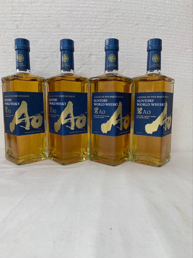 SUNTORY サントリーワールドウイスキーAO 碧700ml 4本