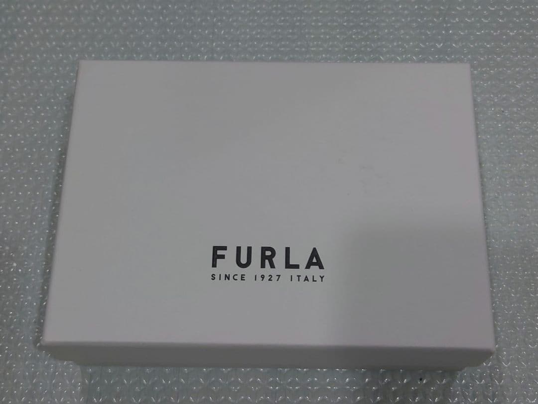新品！フルラ FURLA カメリア Camelia コンパクト財布 M 財布