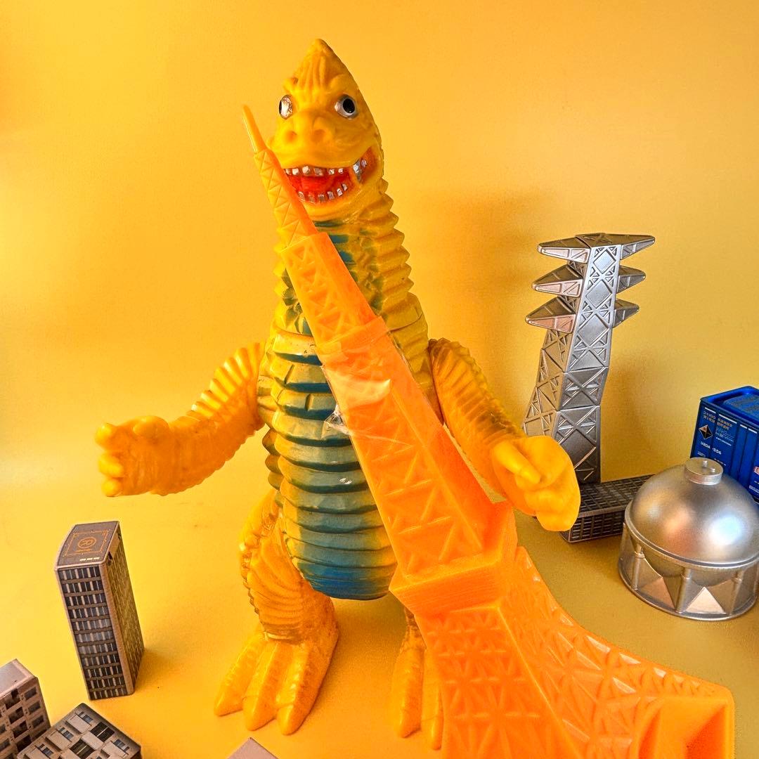 ブルマァク ジャイアント レッドキングマ ルサン 東京タワー付き