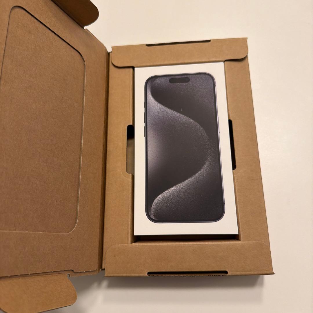 美品　90% iPhone 15 pro 256GB 　ブラックチタニウム