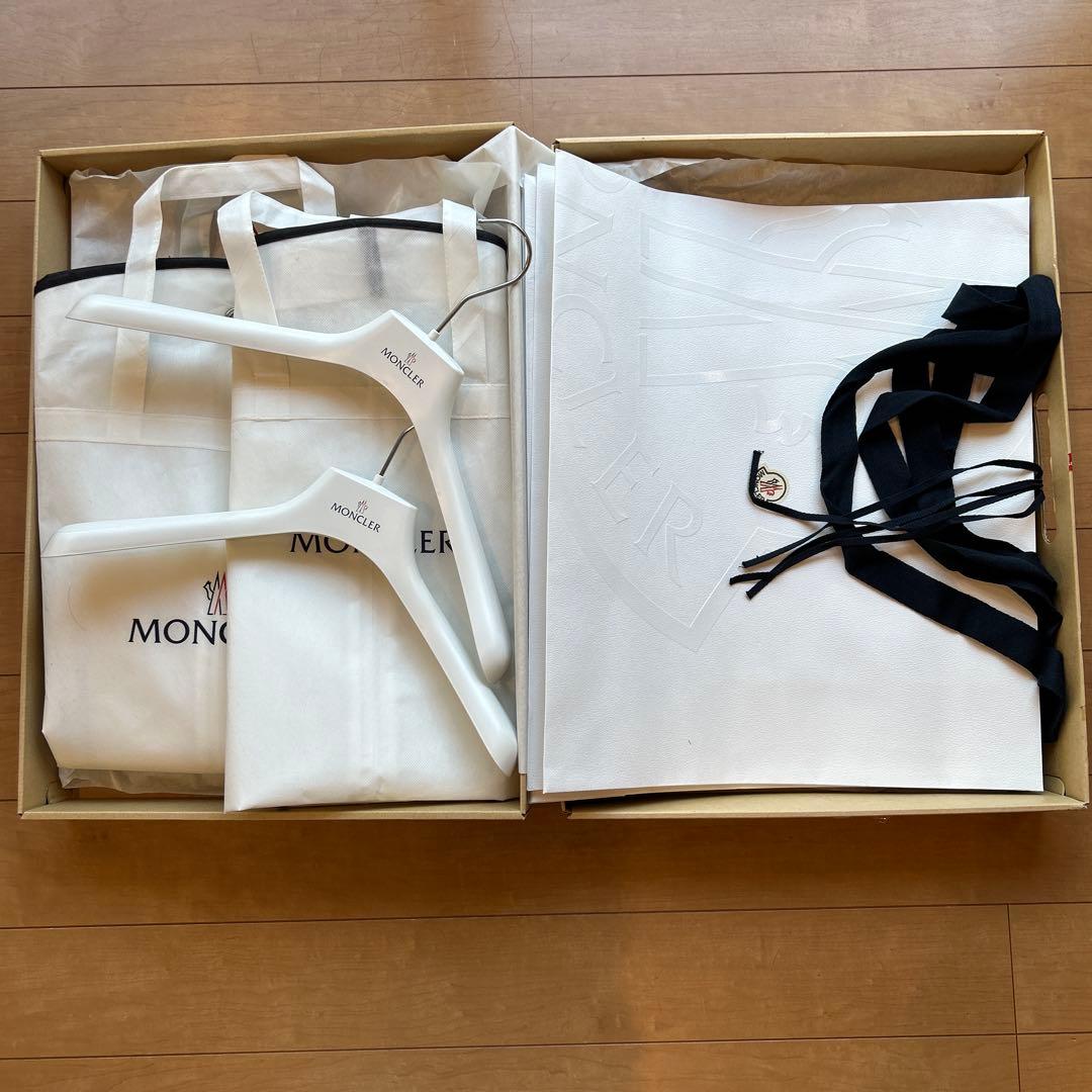 MONCLER モンクレール　ガーメントケース&ハンガー&ショッパー