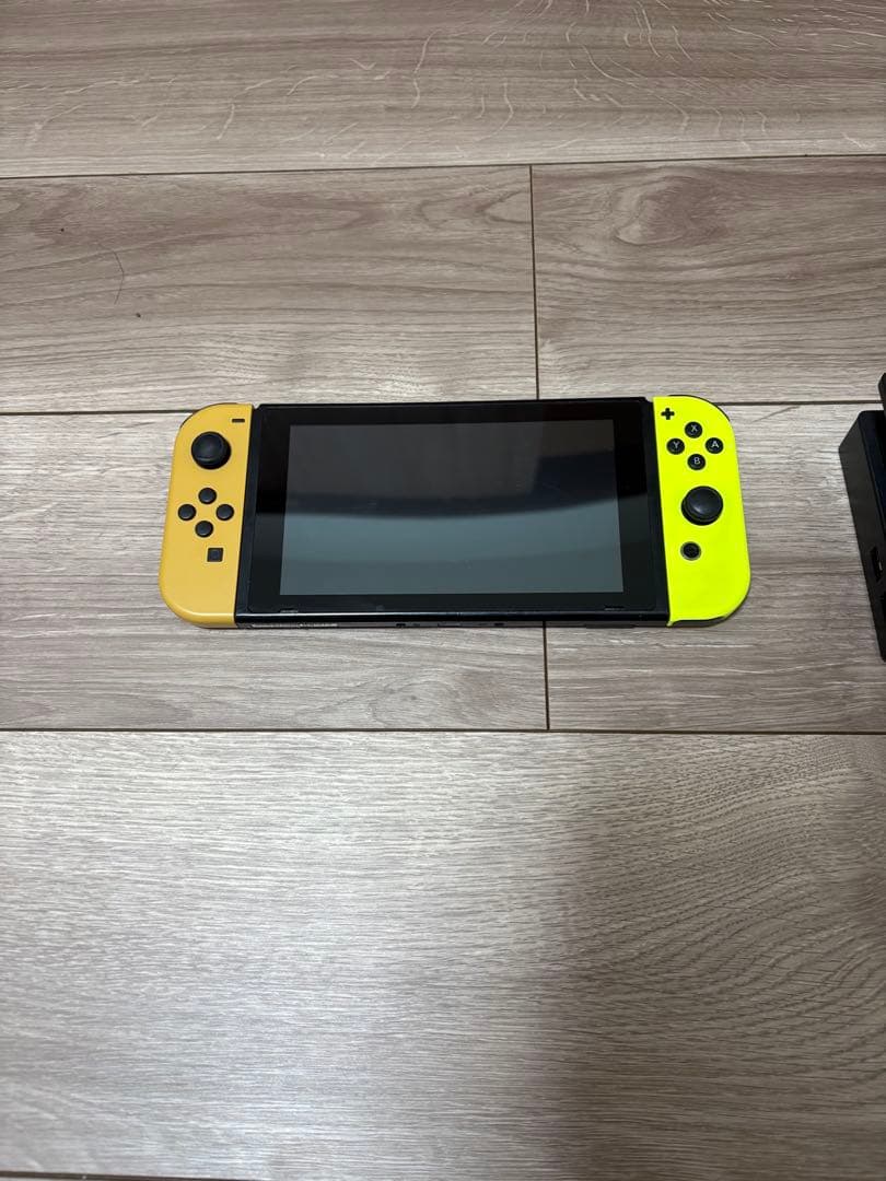 Switch イーブイピカチュウ