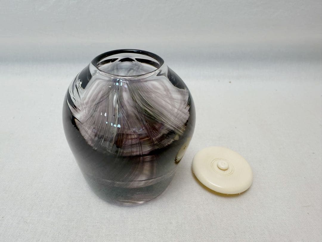 未使用 茶道具 大家具子造 硝子 丸肩衝 茶入 笹蔓緞子 仕覆付き 元箱