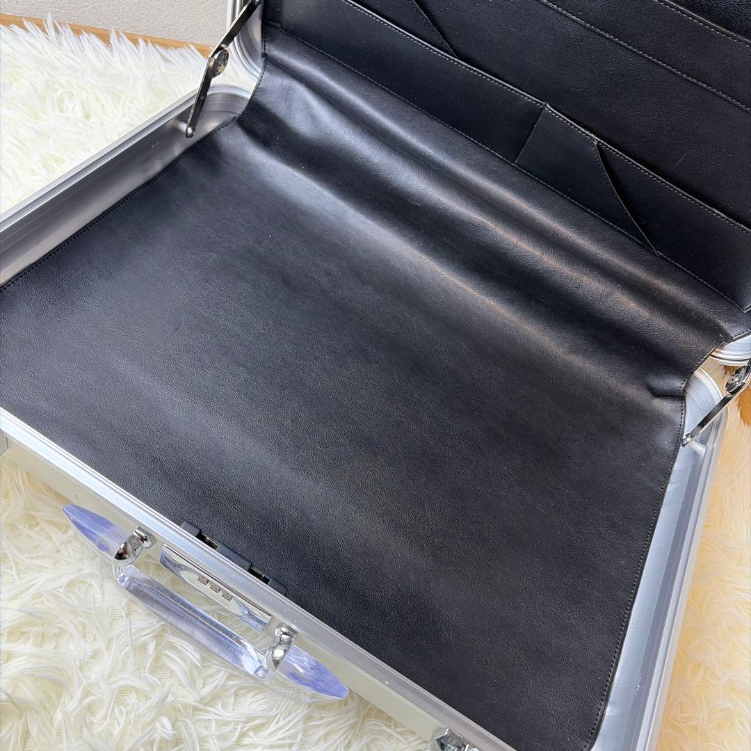 美品　ゼロハリバートン　アタッシュケース　クリアハンドル　アルミ