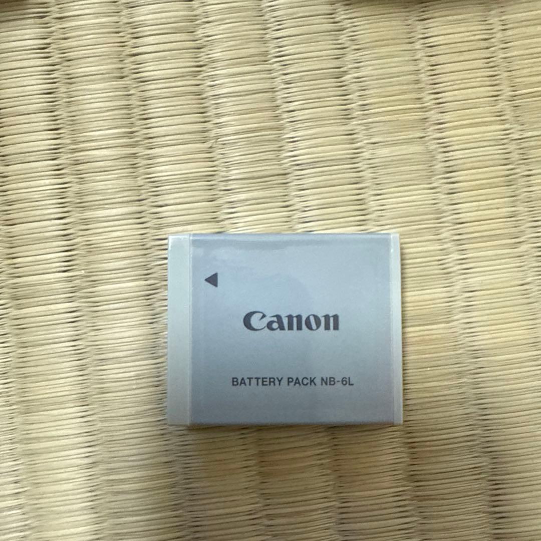 Canon S90 コンパクトデジタルカメラ 本体とバッテリーチャージャー