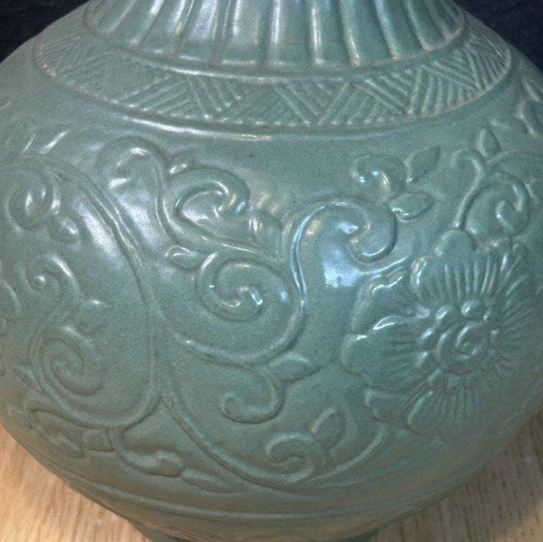 S8003　高麗青磁花瓶　高麗時代　古美術　花瓶　花器　花紋　陶磁器