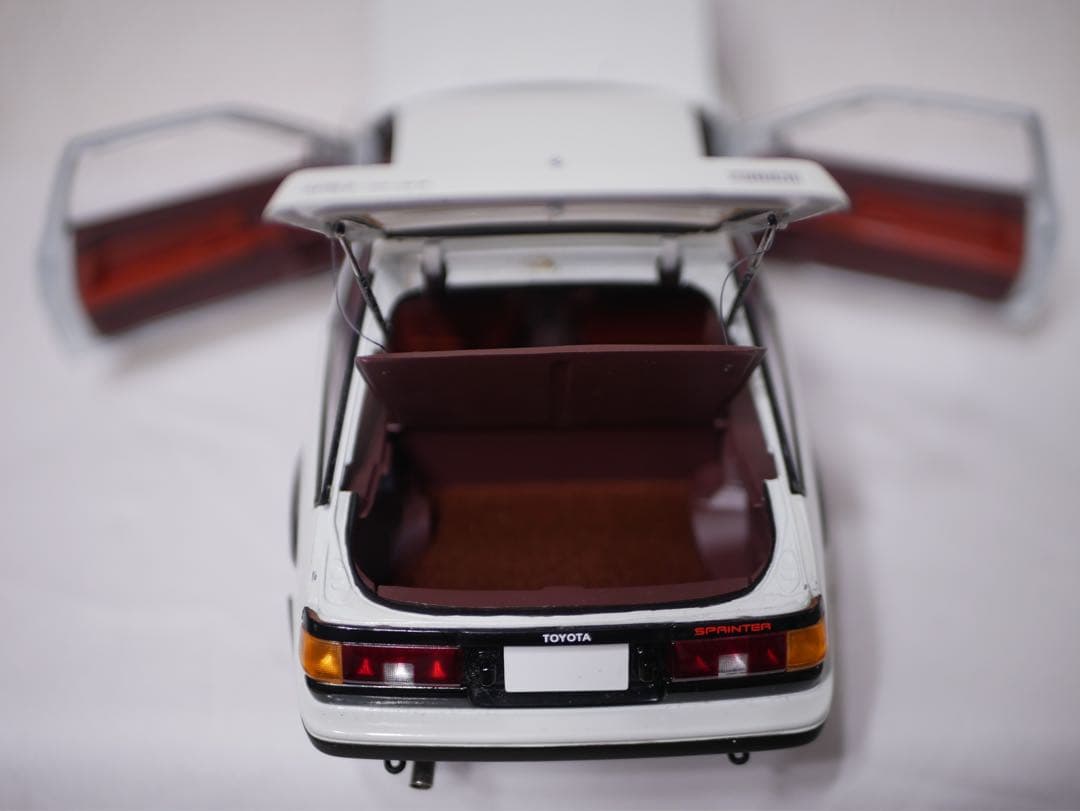 トレノ 1/18スケールミニカー