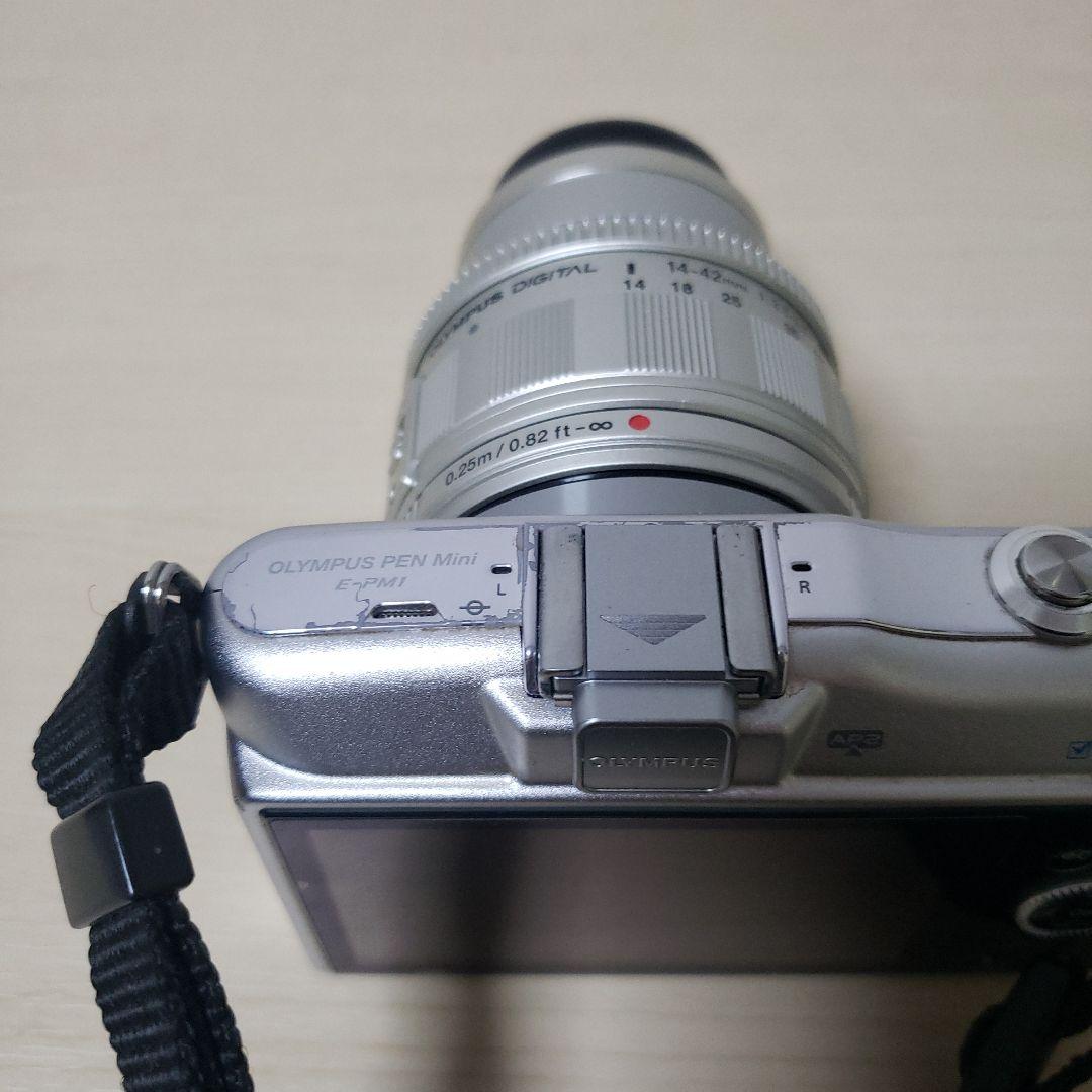 OLYMPUS E-PM1 シルバーミラーレス一眼