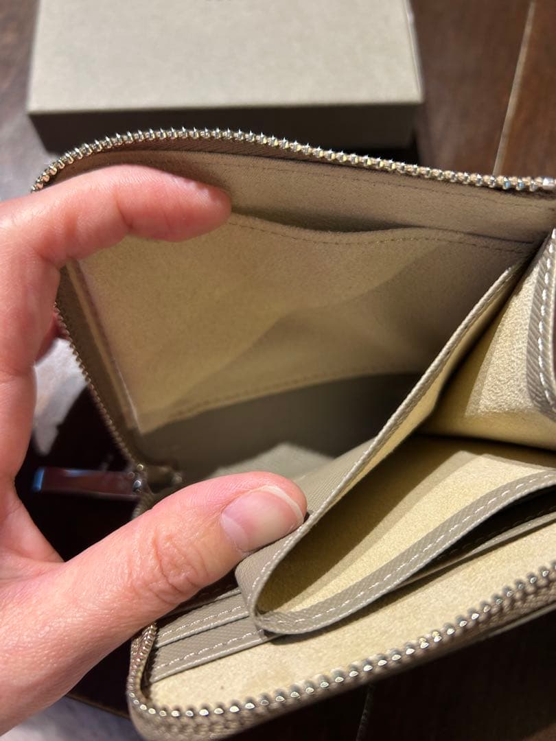 ✨ほぼ新品！超美品✨ATAO チェスサンドベージュ 折り財布